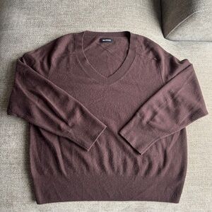 NAADAM Women's V-Neck Sweater in Deep Brown 100% Cashmere Size Small